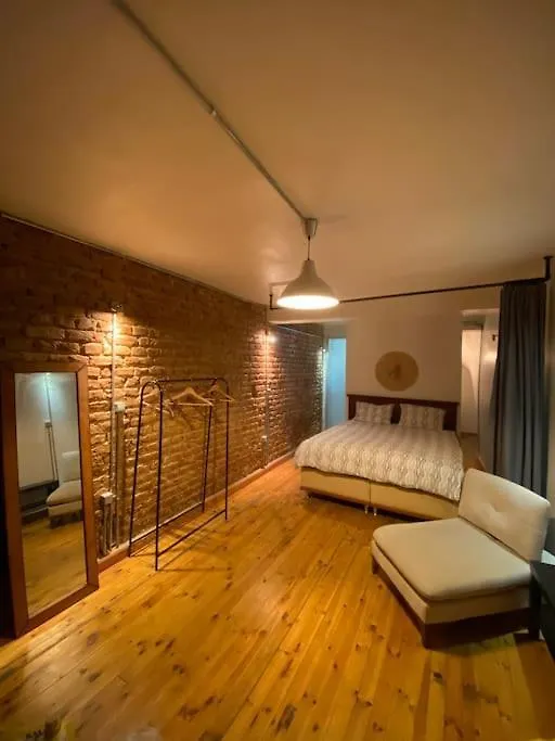 Cozy Flat Near Galata Tower And Metro Station contacts